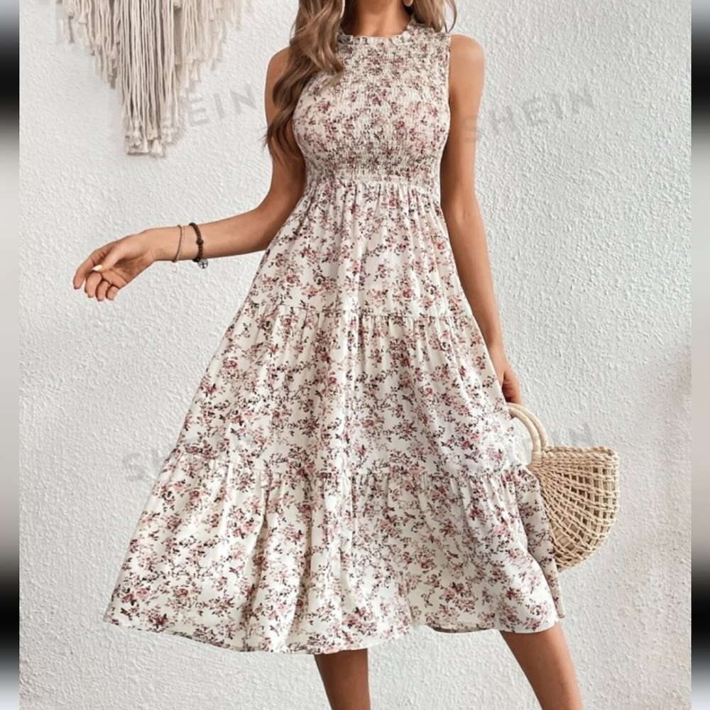 💛 Floral midi dress
